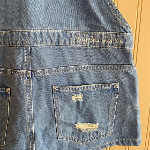 ONLY Distressed Denim Overall Shorts Women’s Size 6 or Medium - Picture 5 of 9